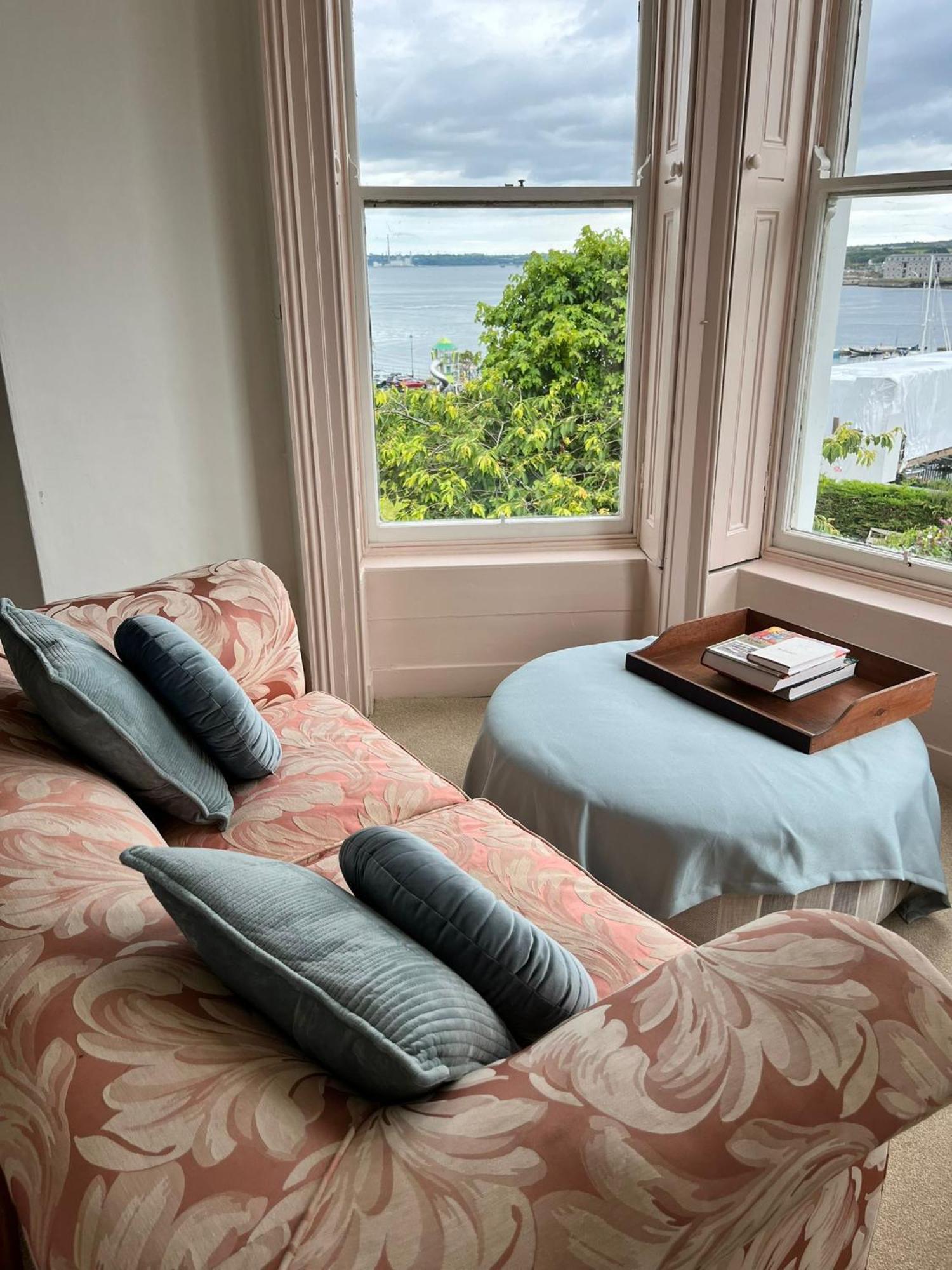 Lynwood House Bed & Breakfast Cobh Exterior photo